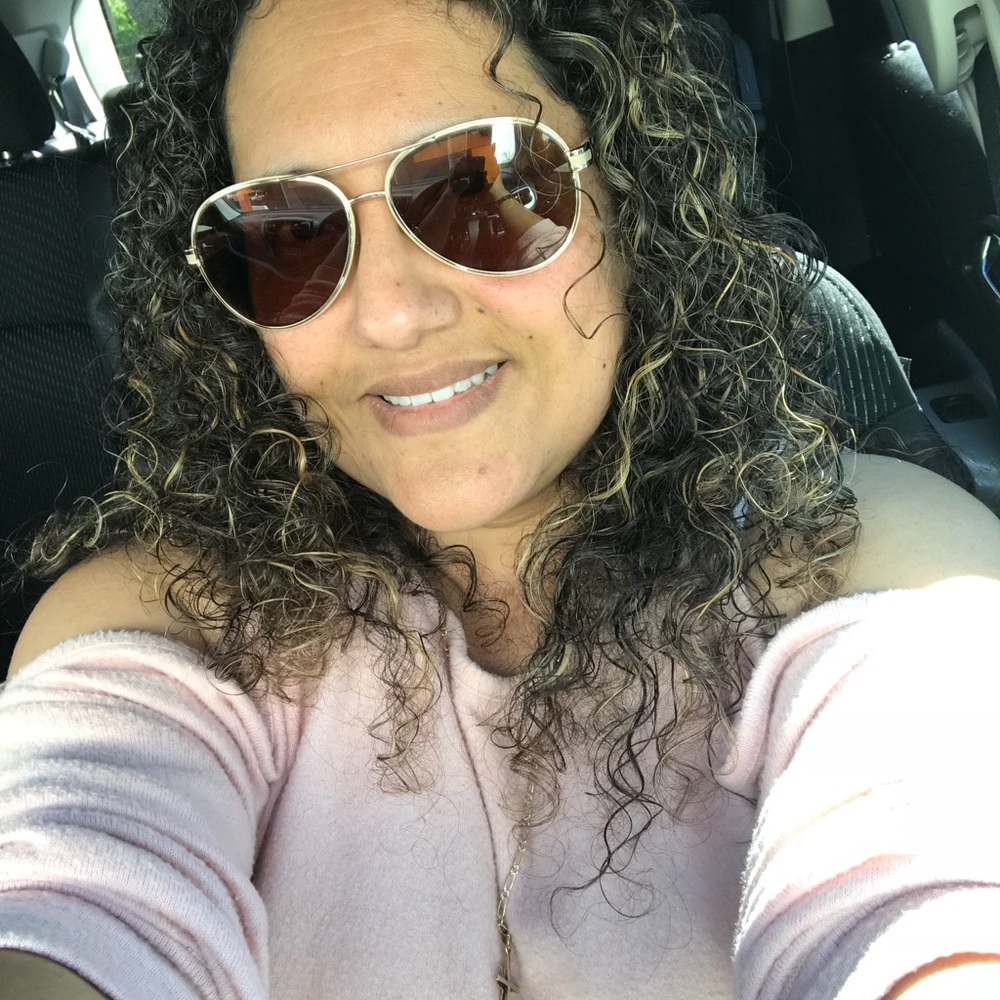 Meet your Posher, Nadia